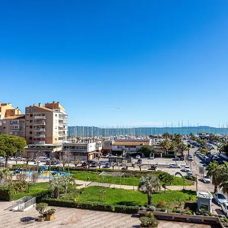 Port De La Gavine-31 By Interhome 耶尔
